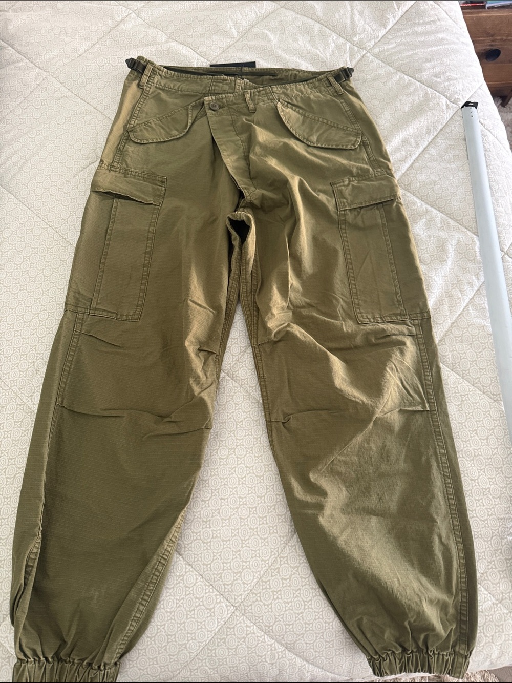 R13 size 29 women’s Crossover Cargo Pants - in olive green